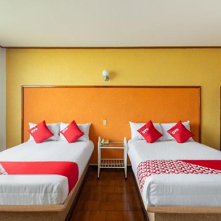 Oyo Hotel Casa Blanca Martínez de La Torre Extérieur photo