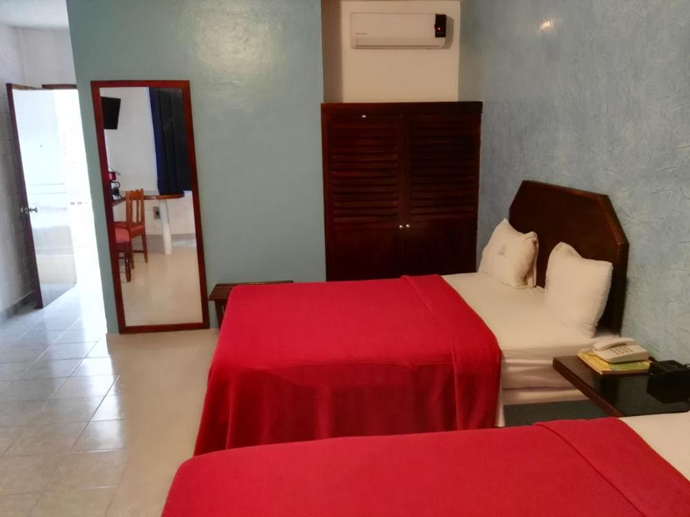 Oyo Hotel Casa Blanca Martínez de La Torre Extérieur photo