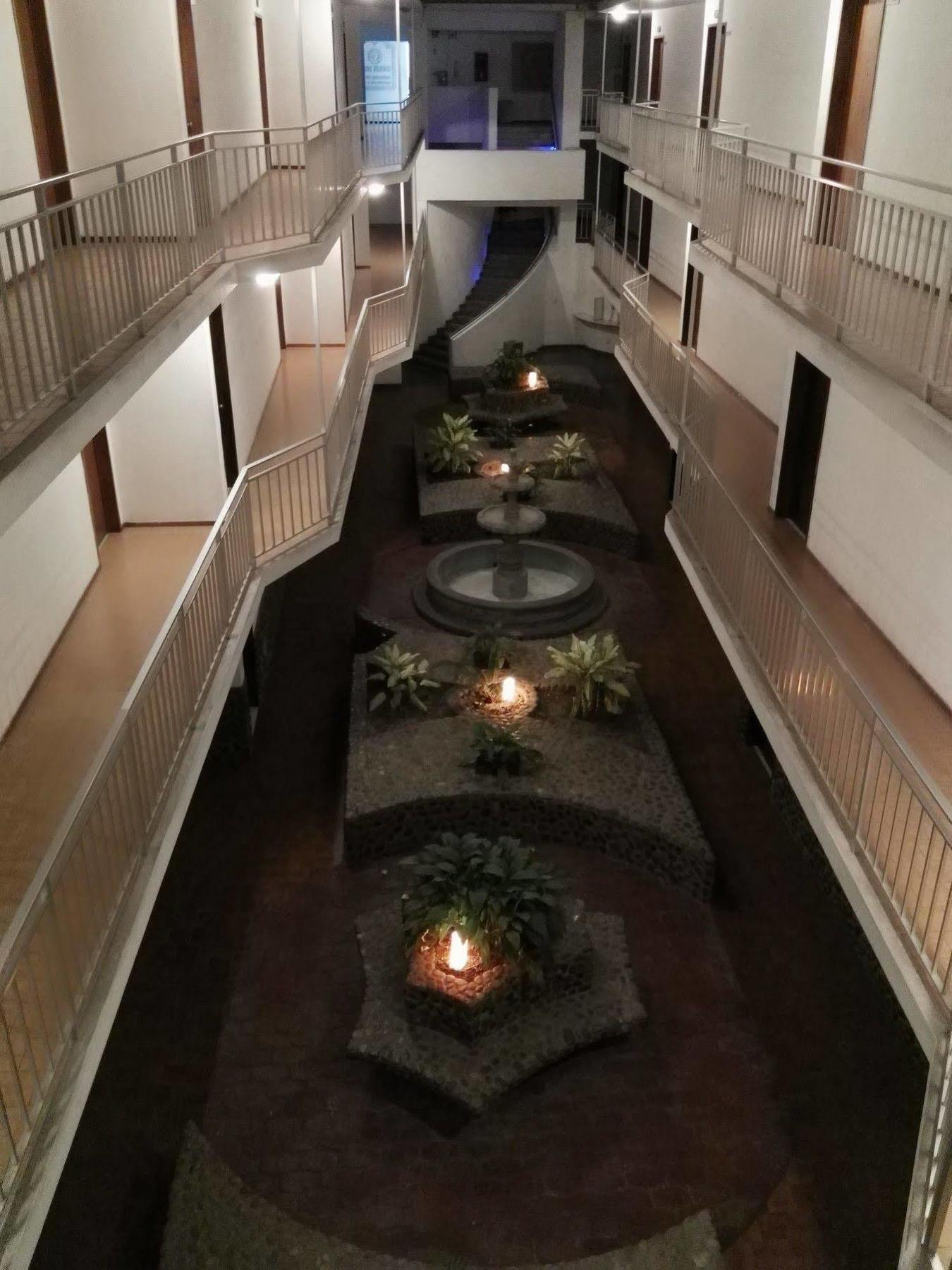 Oyo Hotel Casa Blanca Martínez de La Torre Extérieur photo